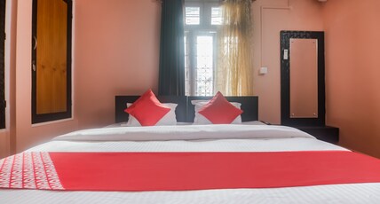 Collection O Trinayan Associates Room Type - Classic