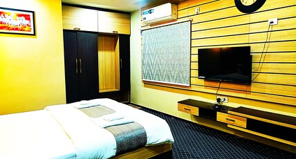 Hotel Holiday Saharsa Room Type - Deluxe Room