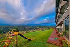 Mountain Breeze Hotel (Pure Veg)