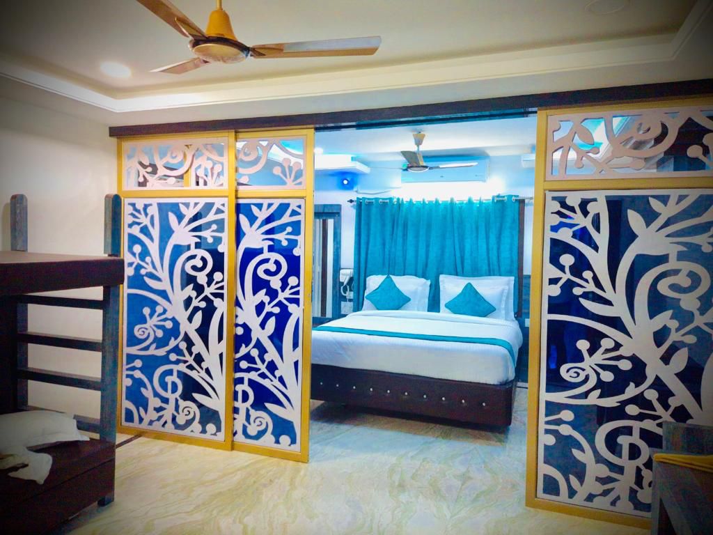 Hotel Prova - Tap to explore photos