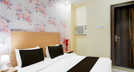 Hotel Elite Inn Room Type - King Bed Room