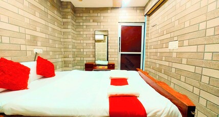 Hotel Dev Homestay- Infornt of BHU Room Type - Room No- 101