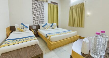 The Sky Comfort Shreenath (10 meter from Shreenathji Temple) Room Type - Comfort Triple Room