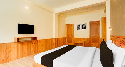 Hotel O Model Town Road Room Type - Classic