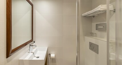 Best Western Aramis Saint-Germain Room Type - 1 Double Bed, Standard Room, Situated On Inner Side Of The Hotel, Tea And Coffee Maker Best Western Aramis Saint-Germain Room Type - 1 Double Bed, Standard Room, Situated On Inner Side Of The Hotel, Tea And Coffee Maker