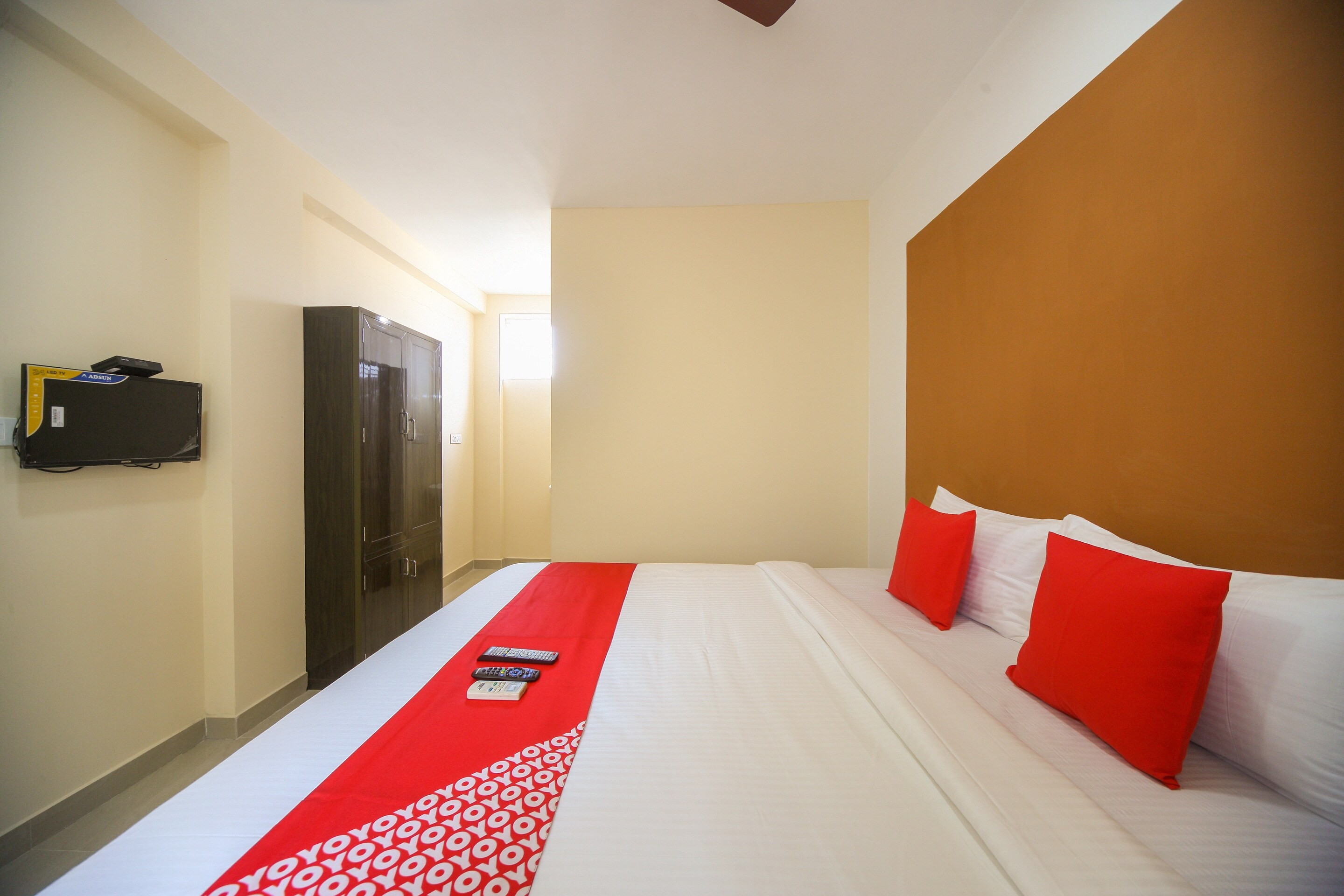 Hotel O Vivdhara - Tap to explore photos