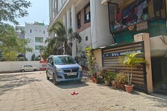 JMS Stay near Cantonment Varanasi