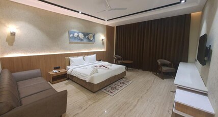 Hotel Banmali Palace Room Type - Executive Room