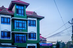 Hotel Golden View Srinagar