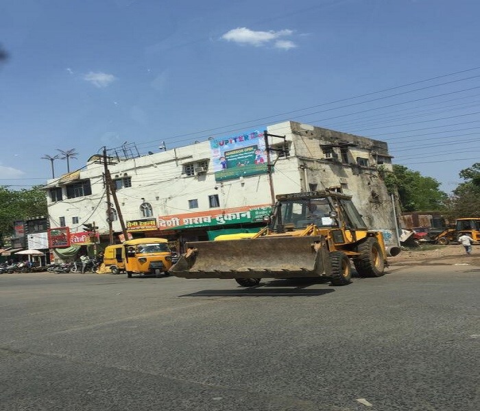 Hotel Surahi - Tap to explore photos