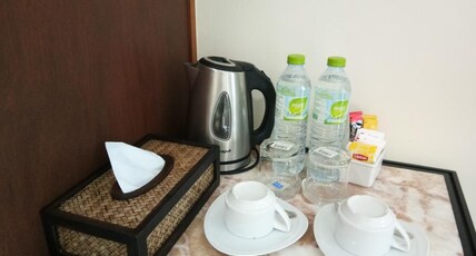 Island Patong Beachfront Hotel Room Type - Superior City View with Balcony