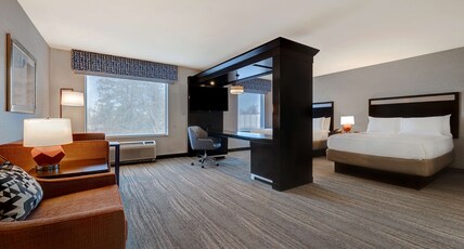 Hampton Inn & Suites by Hilton Seattle/Federal Way Room Type - 2 QNS STUDIO SUITE NONSMOK