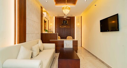 Hotel Royal Palace Room Type - Brindhavanam suite