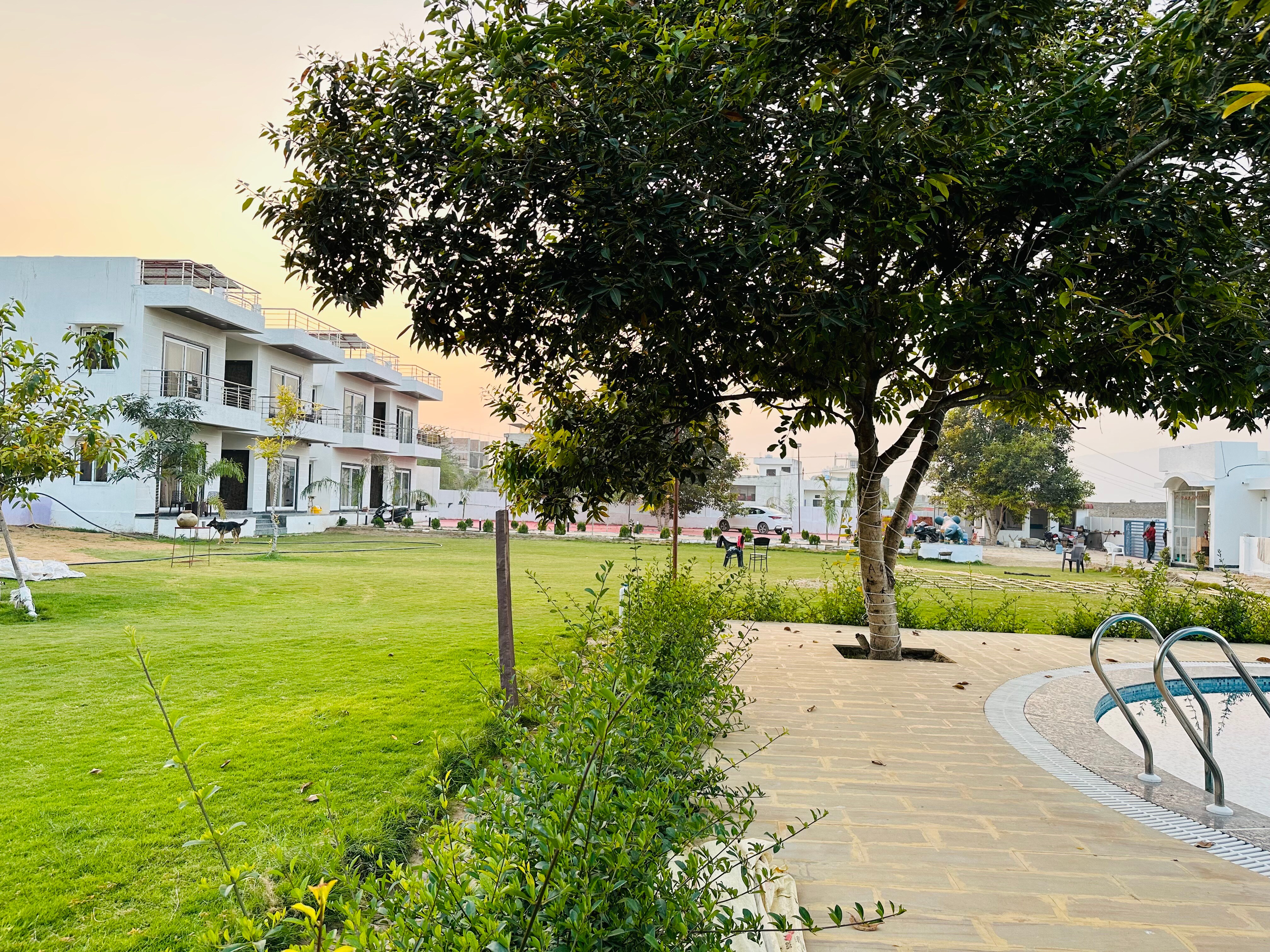 Shree Yog Maya Resort - Tap to explore photos