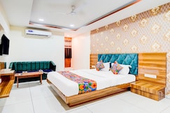 Address of Hotel Lakeview vadodara