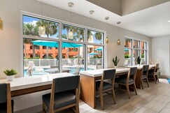 Holiday Inn Express Hotel & Suites - The Villages