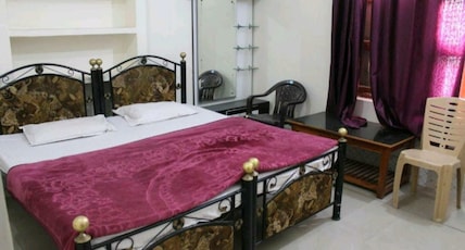 Hotel Sunset 300m from Raja Ram Temple Room Type - Standard Room Non A.C Hotel Sunset 300m from Raja Ram Temple Room Type - Standard Room Non A.C