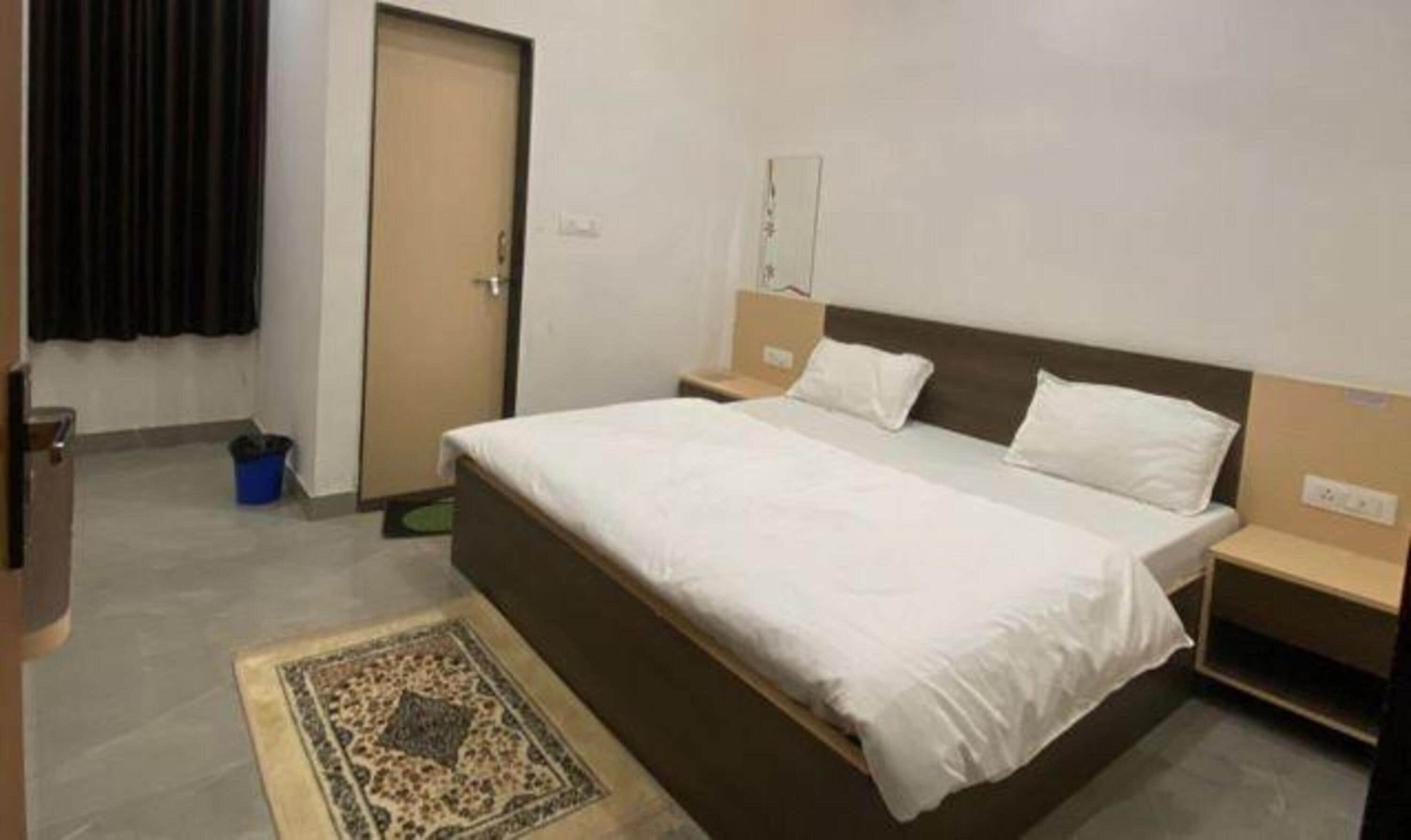 Fabhotels Chris- Whitefield near KTPO & ITPL - Tap to explore photos