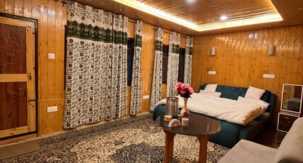 Sheraz  Guest House Room Type - Room 104