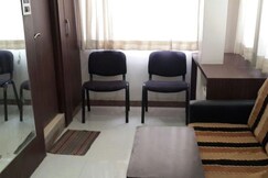 HOTEL CEE ESS