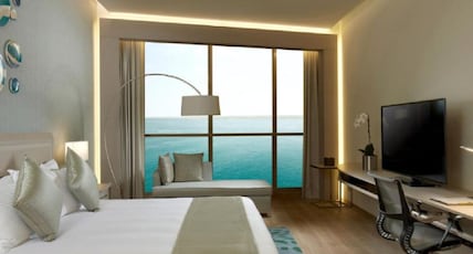 Royal M Hotel and Resort Abu Dhabi by Gewan Room Type - Premium King Room - Sea View Royal M Hotel and Resort Abu Dhabi by Gewan Room Type - Premium King Room - Sea View
