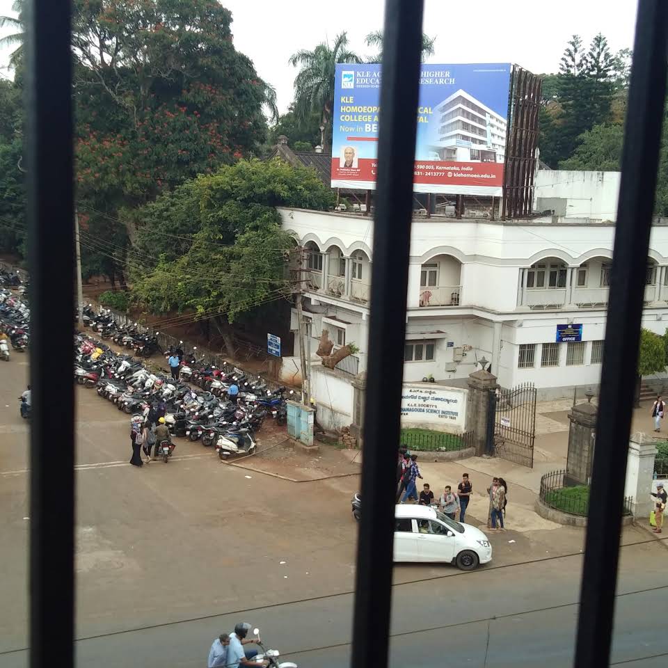 hotel pavan - Tap to explore photos