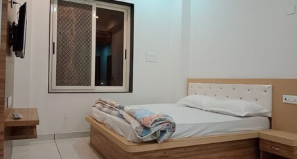 Hotel Vishnu Palace Room Type - Deluxe Double Room