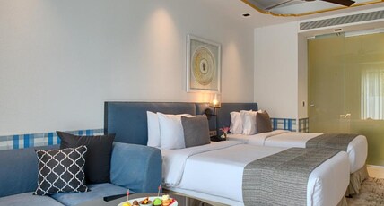 Azaya Beach Resort Room Type - Premium Balcony Twin Room with Bathtub