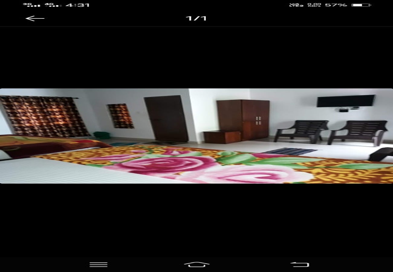 Lakkam 5bhk - Tap to explore photos