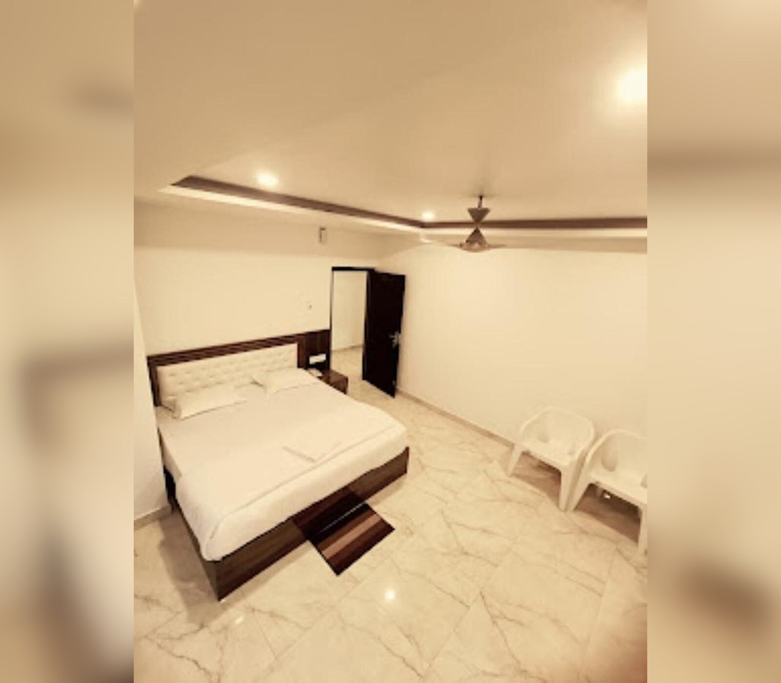 LAL BAGH ECO FRIENDLY RESORT - Tap to explore photos