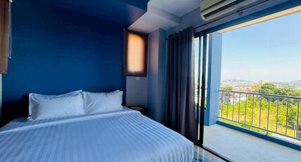iCheck inn Phuket Town Room Type - Deluxe King Room