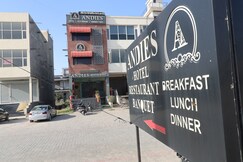 Andies Hotel