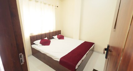 Hotel Ujjain Dwarka Room Type - Deluxe Room