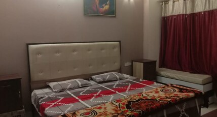Shri Radha Nikunj Homestay Room Type - Bedroom