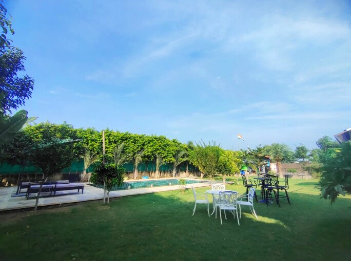 Shaw s Stylish Getaway for Staycations and Events by GRB - Tap to explore photos