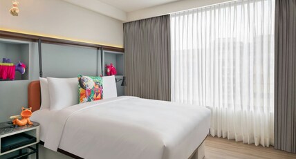 Moxy Kathmandu Durbarmarg By Marriott Room Type - Moxy Queen Room Moxy Kathmandu Durbarmarg By Marriott Room Type - Moxy Queen Room