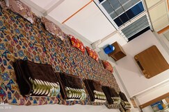 Mahadev Luxury Guest House