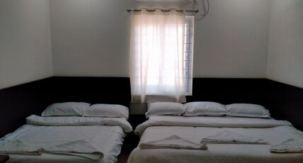 SRI VIGNESH RESIDENCY Room Type - SUITE ROOM