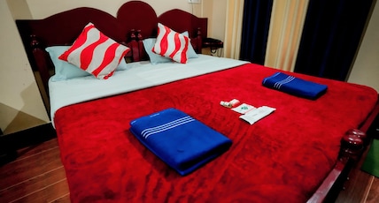 SREE HOLIDAY INN Room Type - Double Deluxe Room SREE HOLIDAY INN Room Type - Double Deluxe Room