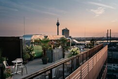 Ruby Luna Hotel Dusseldorf