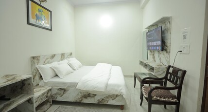 RIYAARTH STAYS Room Type - Bedroom 3