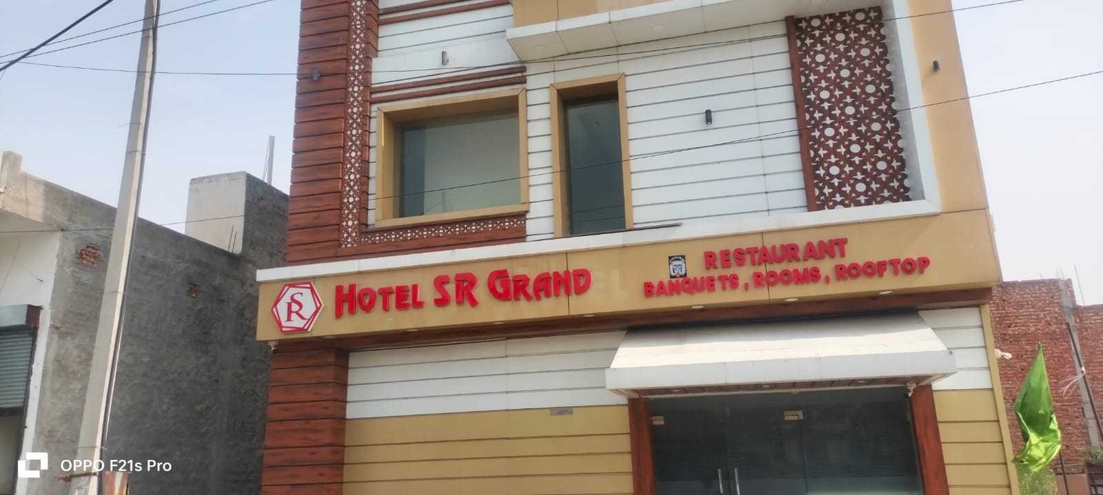Townhouse Kurukshetra University Formerly Hotel Sr Grand - Tap to explore photos
