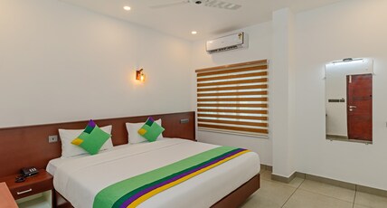 Treebo Amigos Residency - 500M From Cochin Airport Room Type - Superior Room