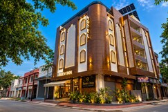 Hotel Reeve Inn