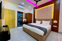 Hotel Radhika Stay- walking disctance from Salasar Balaji