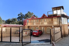 The Imperial Green (180 lake view)