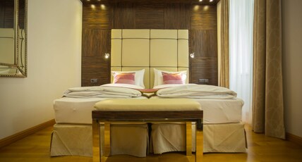 Best Western Plus Hotel Arcadia Room Type - 1 DOUBLE BED,CLASS,CONV2T,QUIET,FREWL,AC,WORK