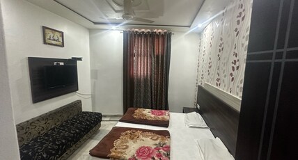 Kushal Hotel - 400 meter from CMC Hospital Room Type - Super Deluxe Room