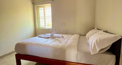 Queen's Hotel Service Apartment Salem Room Type - STANDARD DOUBLE