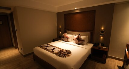 Raj Regent, Manarcadu Room Type - Premium Deluxe